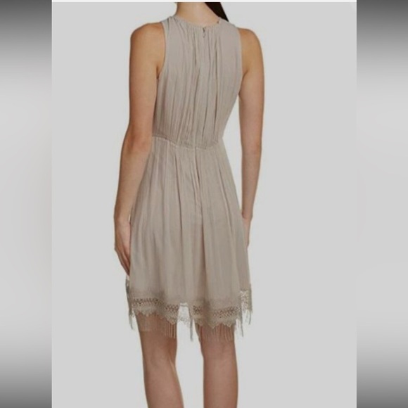 Elie Tahari NWT- $498 100% Silk Demetria Sleeveless Chain-Trim Silk Dress 8 - Picture 3 of 16